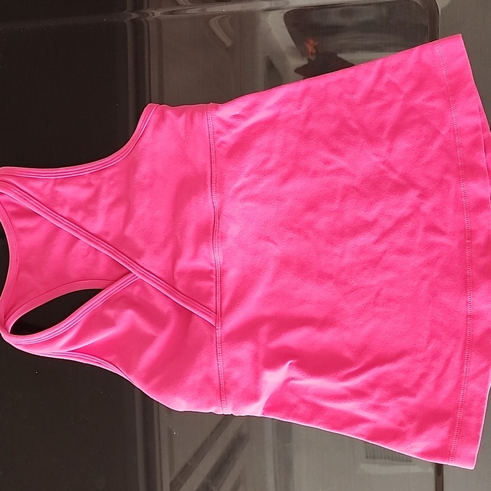 Lululemon top